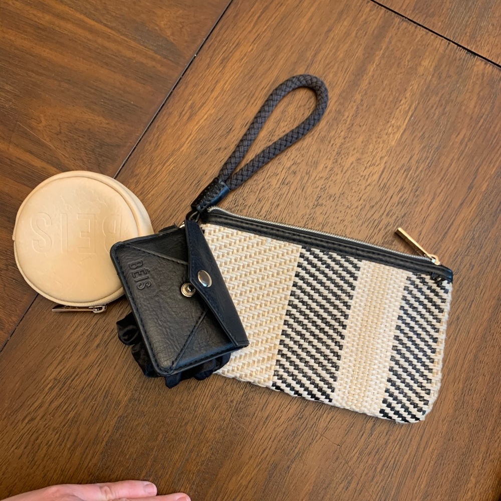 BEIS Naturals Wristlet Set